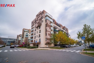 Prodej bytu 1+kk, 32 m2, Praha