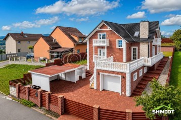 Prodej rodinného domu 228 m² s venkovní vířivkou a zahradou 673 m², Králův Dvůr